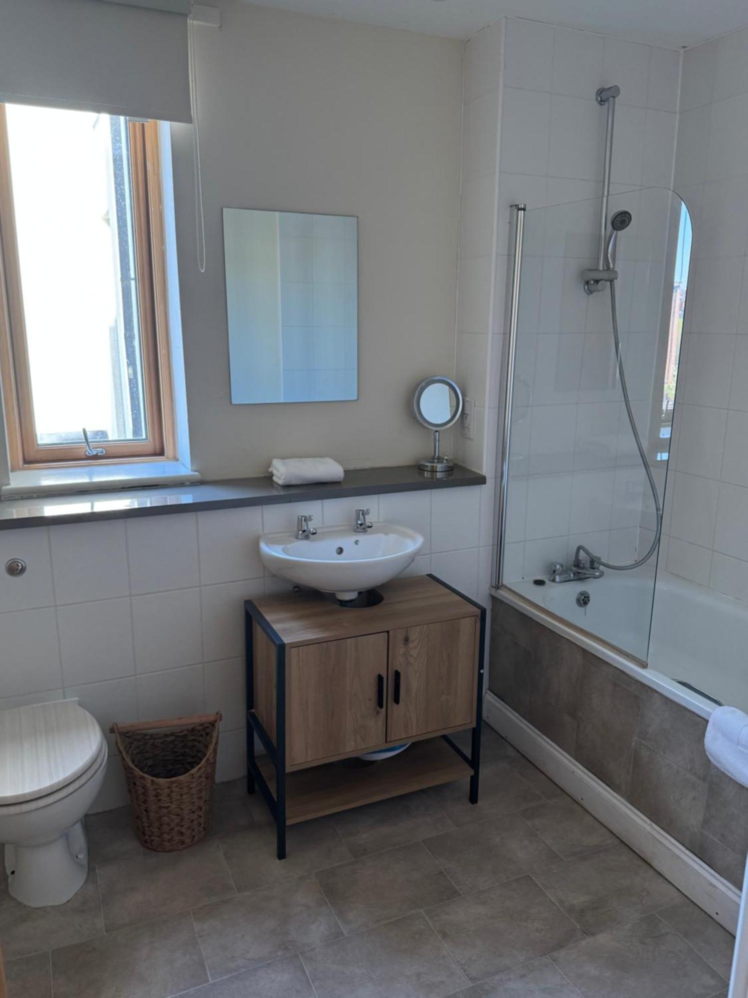 Quirky And Spacious Lawley Ngoại thất bức ảnh